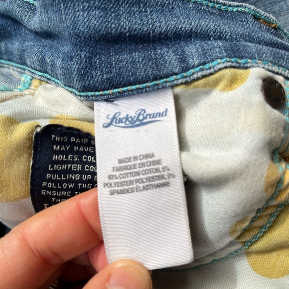 Lucky Brand Sofia Cropped Jeans - Picture 10 of 10